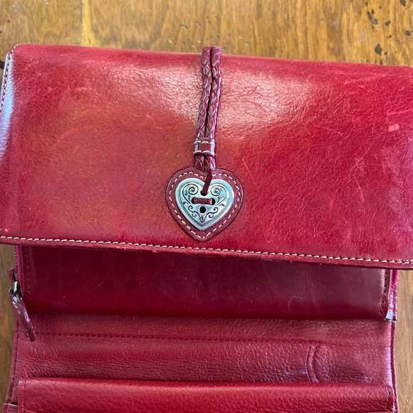 Brighton Love Lock Red Leather Foldover Wallet Crossbody Purse Valentine’s Day - Picture 13 of 13